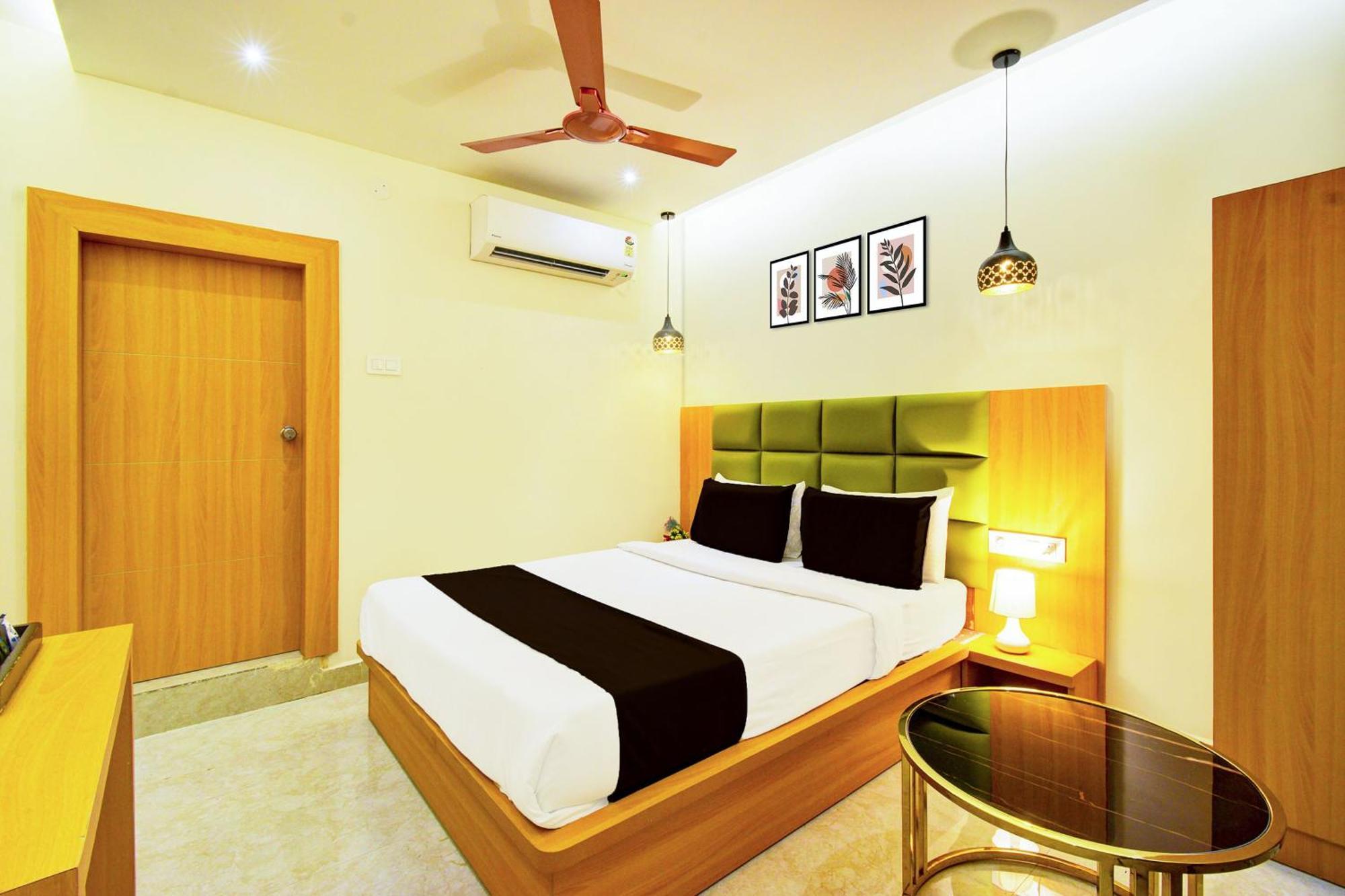 Hotel O Svs Suites Luxury Rooms Trimulgherry Kültér fotó
