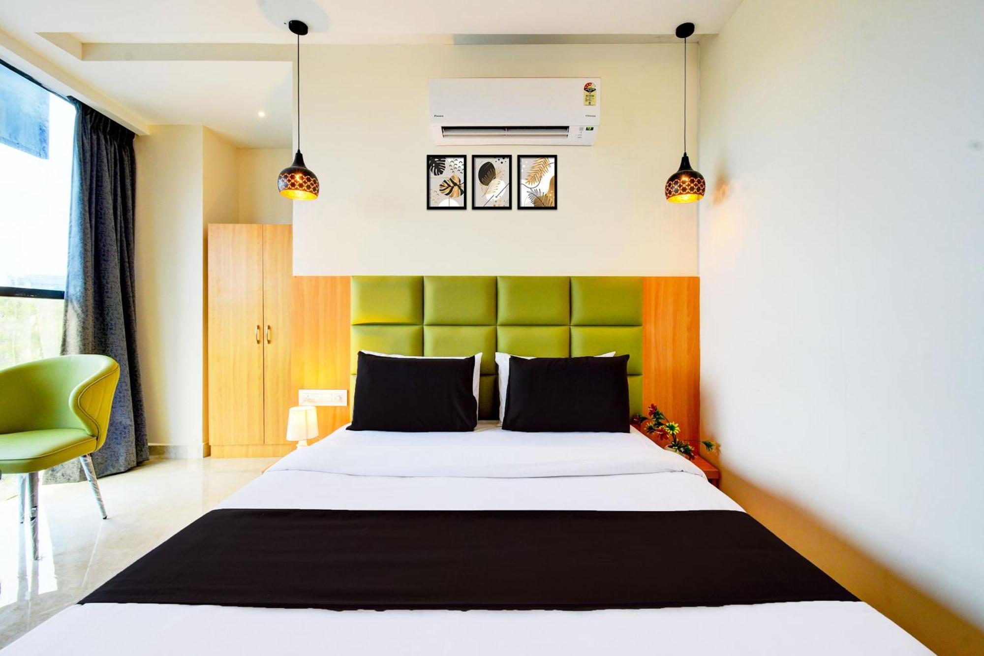 Hotel O Svs Suites Luxury Rooms Trimulgherry Kültér fotó