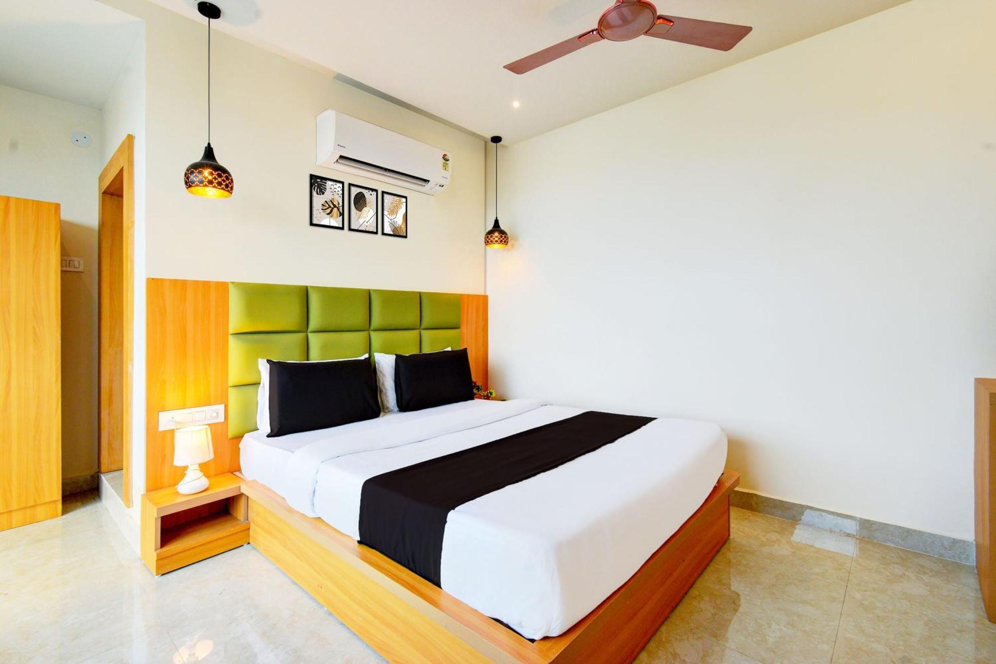 Hotel O Svs Suites Luxury Rooms Trimulgherry Kültér fotó